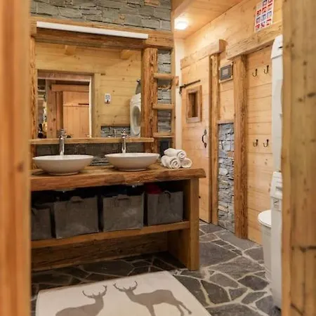 Chalet Am Oberhausberg Сasa de vacaciones Haus im Ennstal